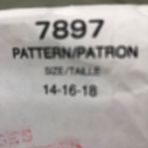 Vintage Vogue 7897 - sizes 14-16-18- stylish skirt patterns - Picture 3 of 8